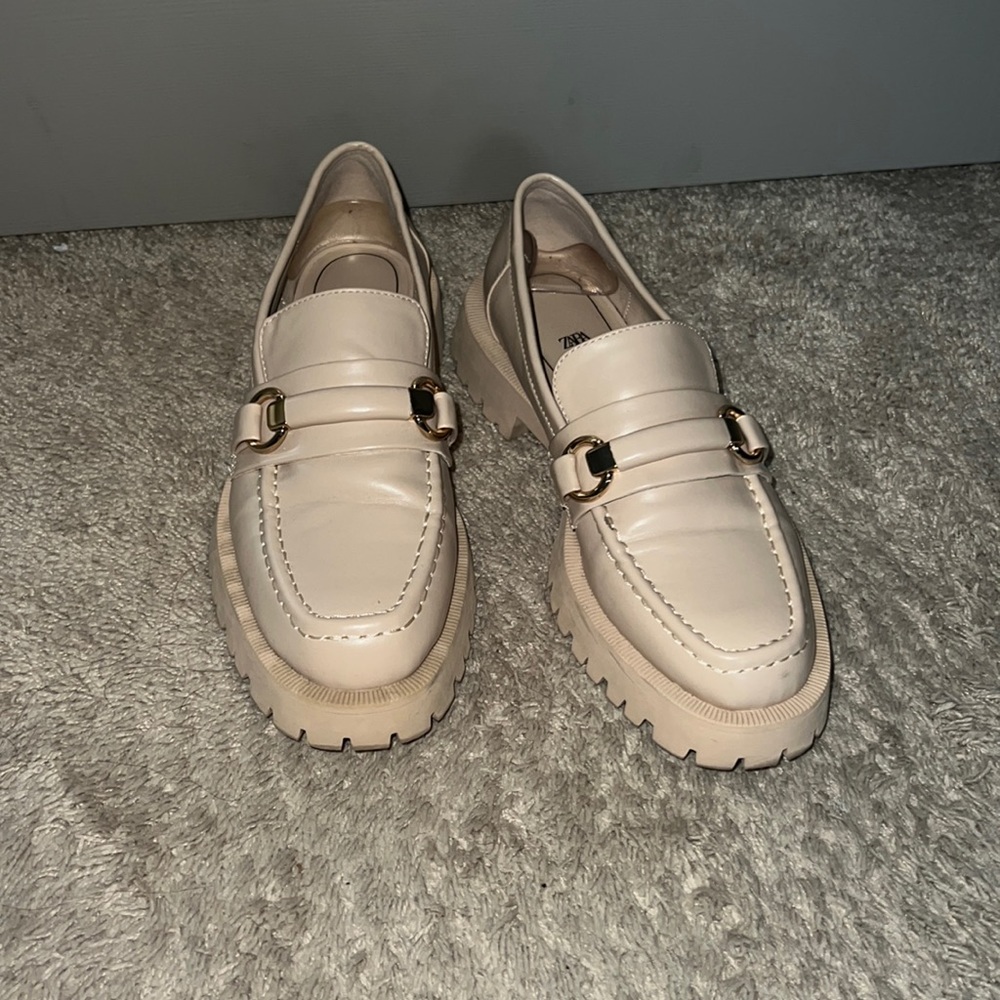 Zara size 8 chunky loafers